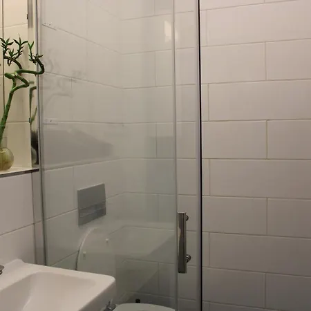 Lyly - Modern Apartment, Free Parking, Near The Metro Prague Extérieur photo